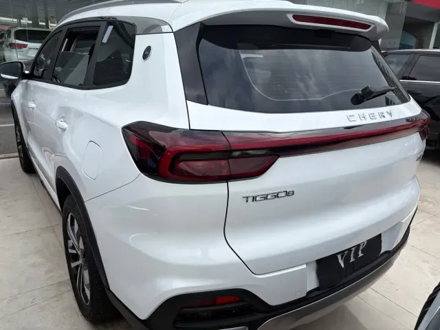 Chery Tiggo 8 — Фото автомобиля 15