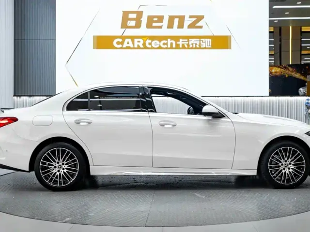 Mercedes-Benz C-Class — Фото автомобиля 4