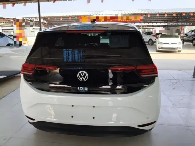 Volkswagen ID.3 — Фото автомобиля 5