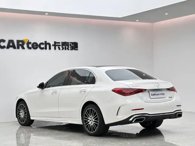 Mercedes-Benz C-Class — Фото автомобиля 3
