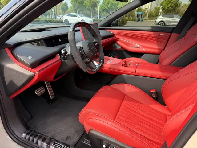 Xiaomi SU7 — Фото автомобиля 4