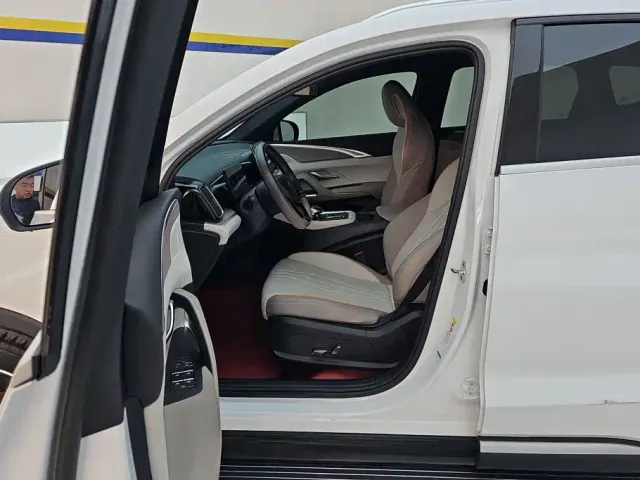 BYD Song Pro — Фото автомобиля 9