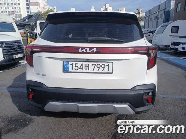 Kia Seltos — Фото автомобиля 4