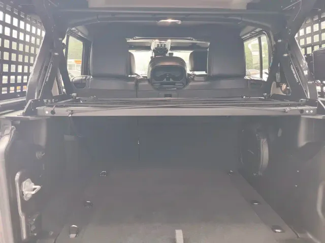 Jeep Wrangler — Фото автомобиля 20