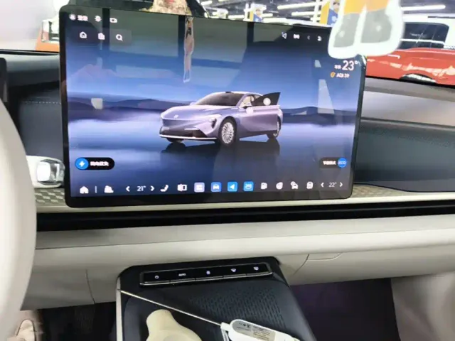Buick Electra L7 — Фото автомобиля 12