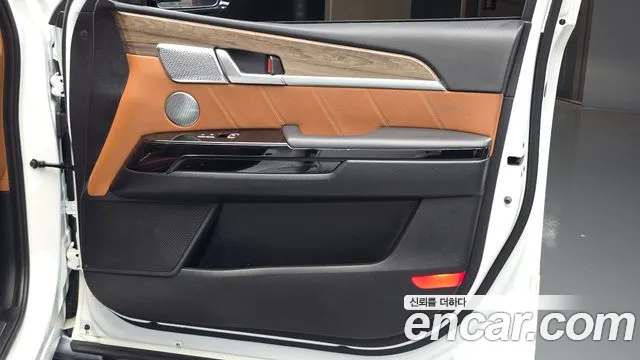 Kia Mohave The Master — Фото автомобиля 14