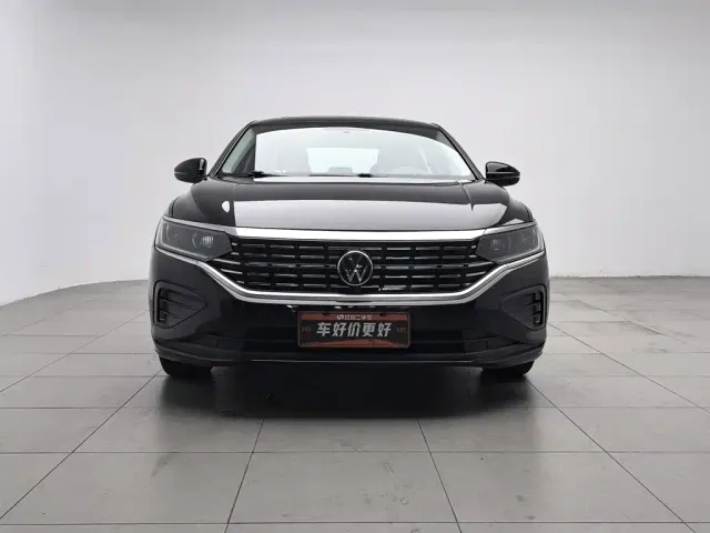 Volkswagen Passat — Фото автомобиля 3