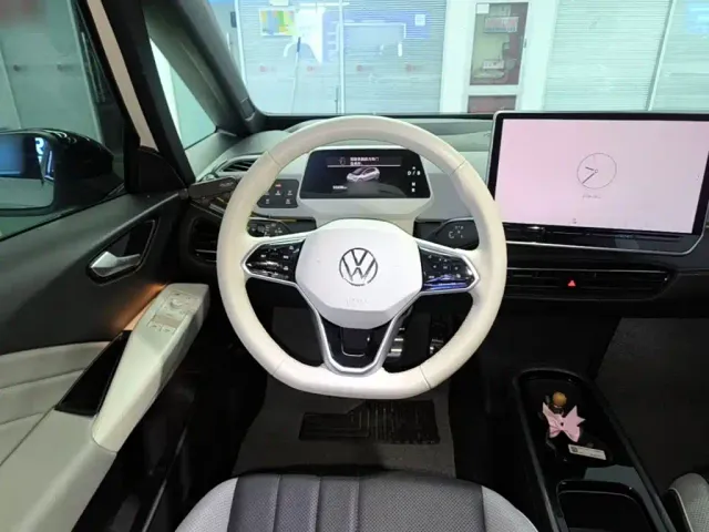 Volkswagen ID.3 — Фото автомобиля 10