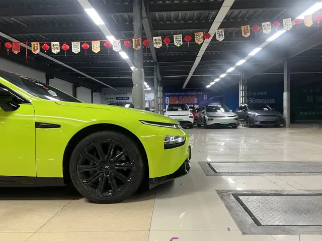 Xpeng P7 — Фото автомобиля 7