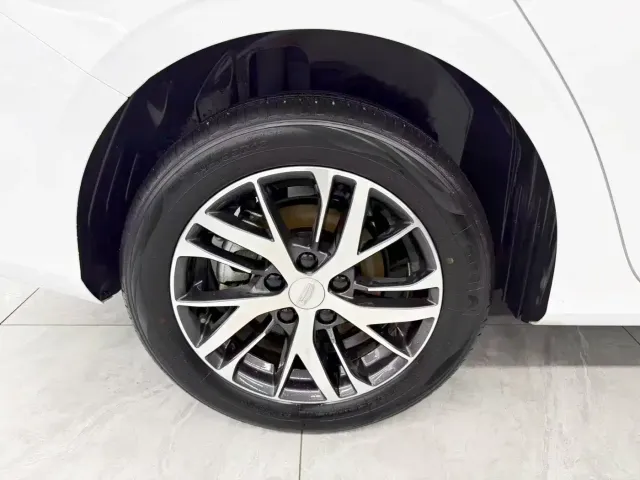 Geely Emgrand 2022 4th Generation 1.5L CVT Elite — Фото автомобиля 20