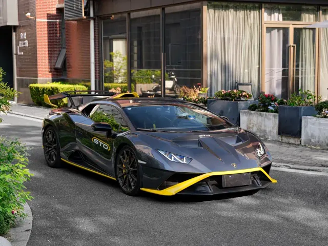 Lamborghini Huracan — Фото автомобиля 3