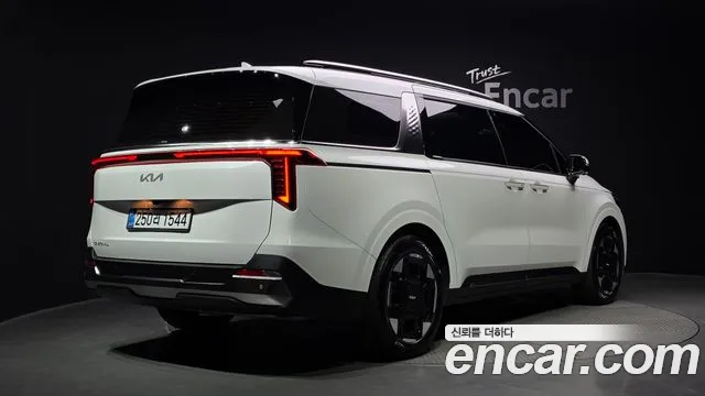 Kia Canival Новый Carnival 4 поколение Бензин 7 мест Noblesse — Фото автомобиля 2