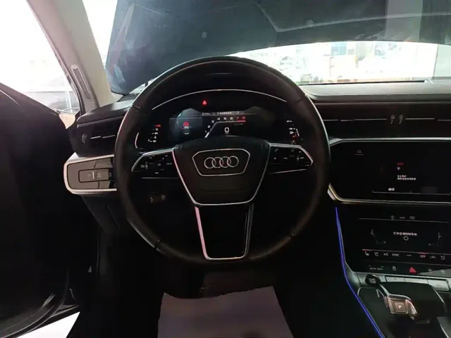 Audi A6L — Фото автомобиля 10