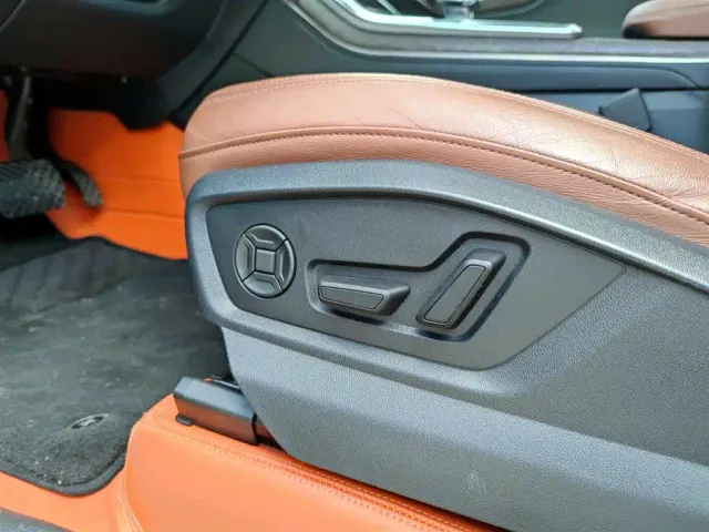 Audi Q7 — Фото автомобиля 16