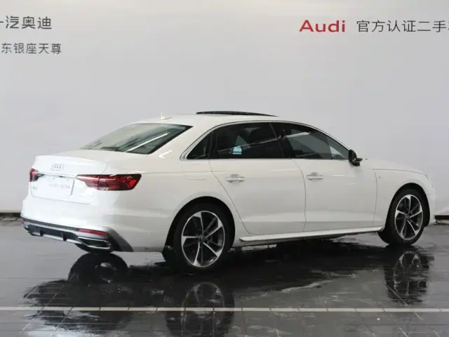 Audi A4L — Фото автомобиля 5