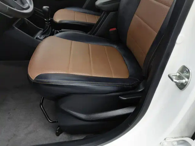 Wuling Hongguang — Фото автомобиля 20