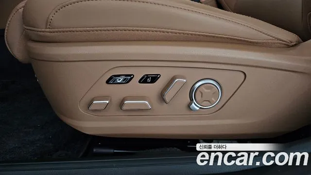 Hyundai Grandeur GN7 — Фото автомобиля 30