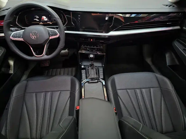 Volkswagen Passat — Фото автомобиля 18
