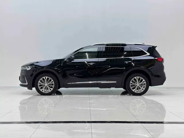 Buick Envision Plus — Фото автомобиля 4