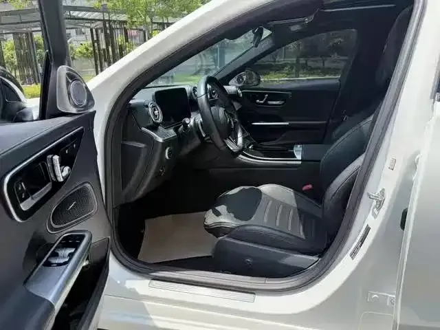Mercedes-Benz C-Class — Фото автомобиля 5