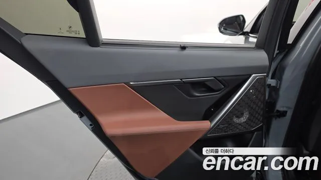 BMW i5 G60 — Фото автомобиля 14