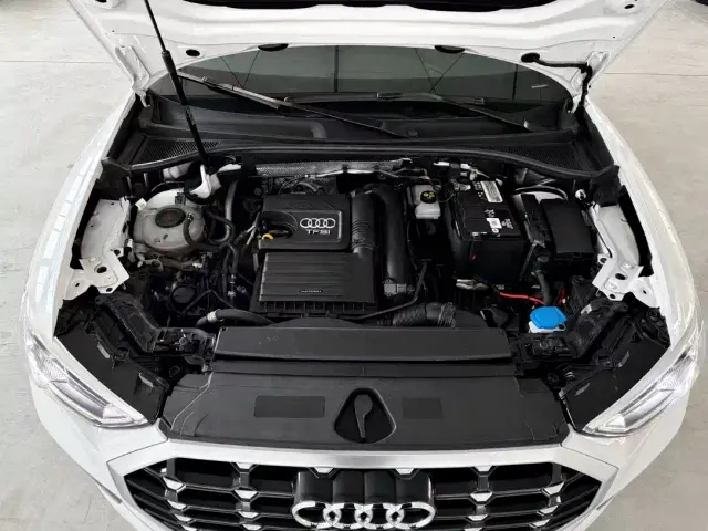 Audi Q3 — Фото автомобиля 9