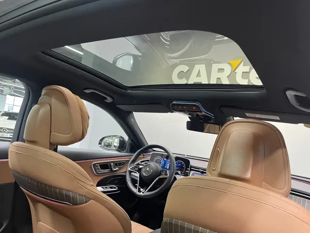 Mercedes-Benz E-Class — Фото автомобиля 16