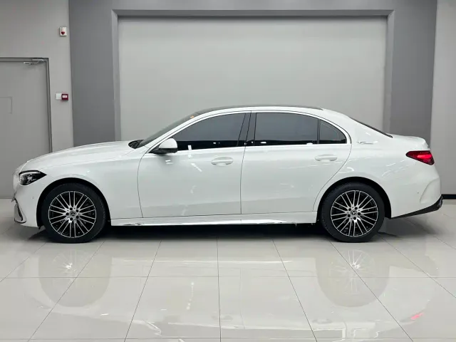 Mercedes-Benz C-Class — Фото автомобиля 3