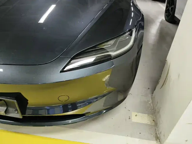 Tesla Model 3 — Фото автомобиля 23