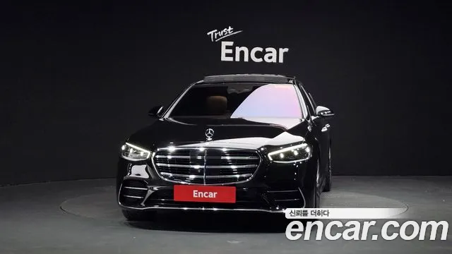 Mercedes-Benz S-Class — Фото автомобиля 3