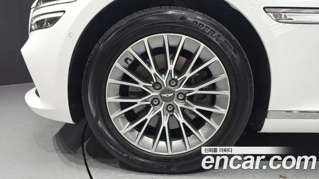 Genesis G80 RG3 — Фото автомобиля 5