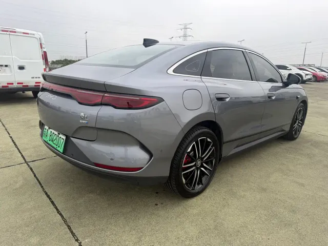 BYD Qin L — Фото автомобиля 5