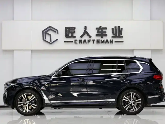BMW X7 — Фото автомобиля 4