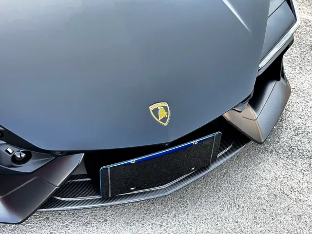 Lamborghini Revuelto — Фото автомобиля 10