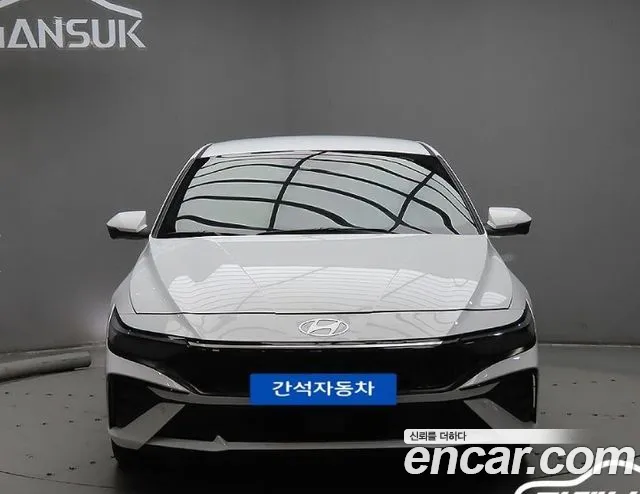 Hyundai Avante — Фото автомобиля 3