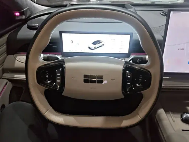 Geely Galaxy Xingyao 8 — Фото автомобиля 10