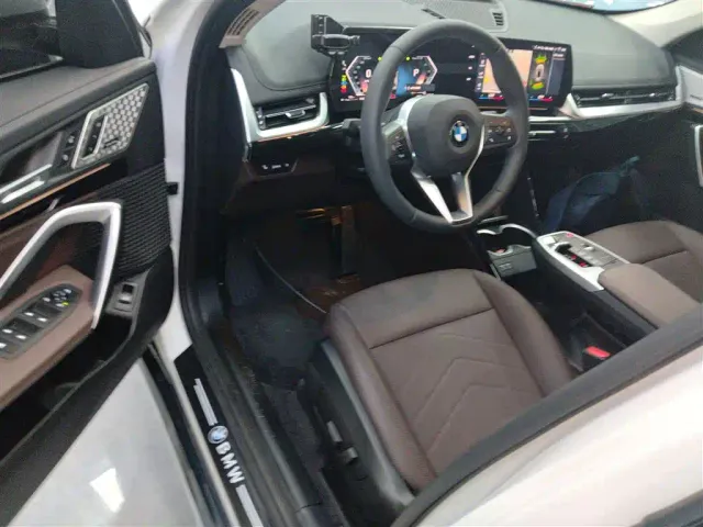 BMW X1 — Фото автомобиля 12