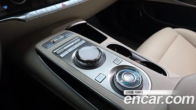Genesis GV70 2.5T Бензин AWD — Фото автомобиля 9