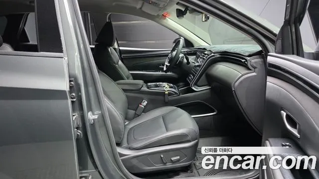 Hyundai Tucson Tucson (NX4) Бензин 1.6 турбо 2WD — Фото автомобиля 11