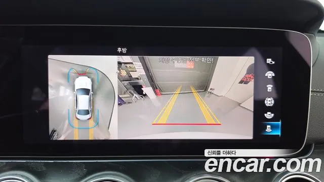 Mercedes-Benz E-Class — Фото автомобиля 14