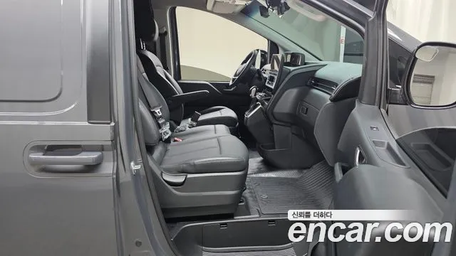 Hyundai Staria — Фото автомобиля 25