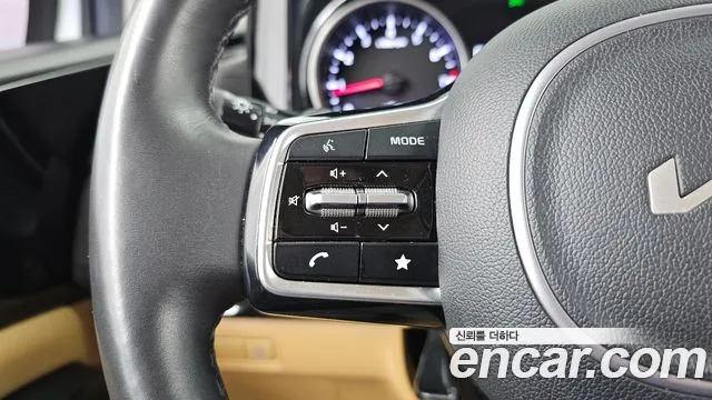 Kia Carnival 4th Gen — Фото автомобиля 16