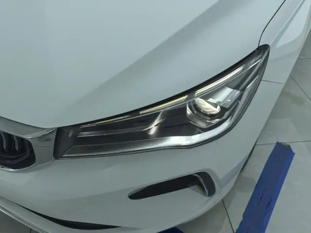 Geely Emgrand — Фото автомобиля 5