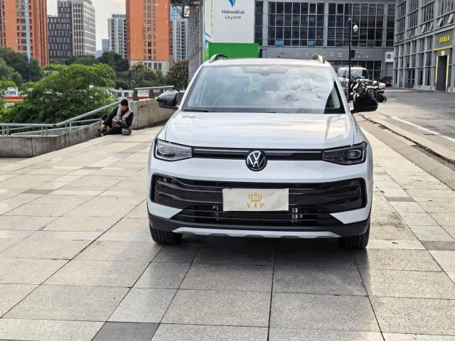 Volkswagen Tharu — Фото автомобиля 2
