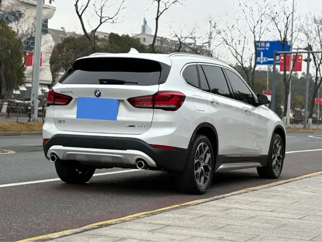 BMW X1 — Фото автомобиля 4