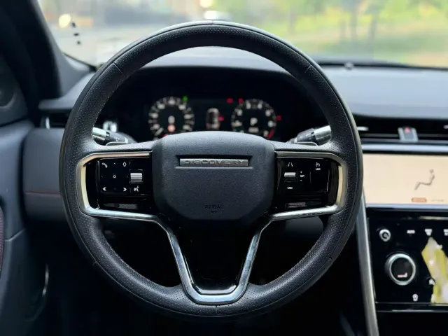 Land Rover Discovery Sport — Фото автомобиля 7