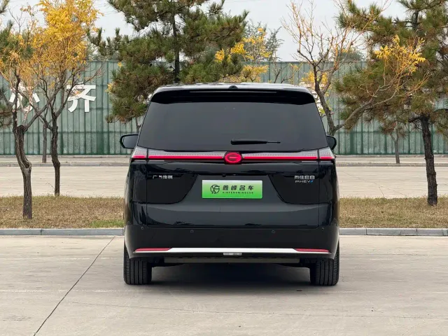 GAC Trumpchi E8 — Фото автомобиля 28