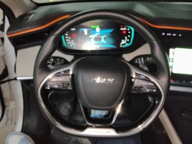 Dongfeng Yixuan MAX — Фото автомобиля 15