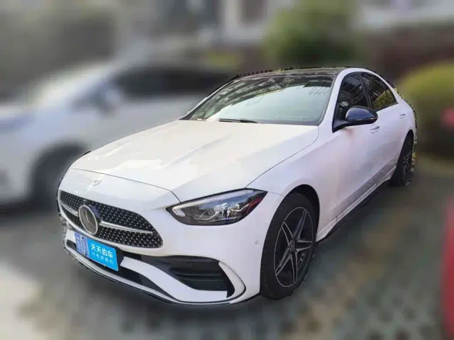 Фотография автомобиля — Mercedes-Benz C-Class