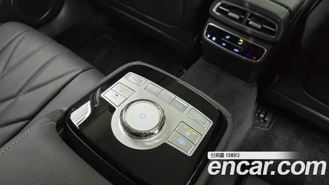Genesis G80 Бензин 2.5 турбо 2WD — Фото автомобиля 27
